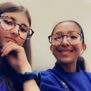 Meet your Posher, Gabriela